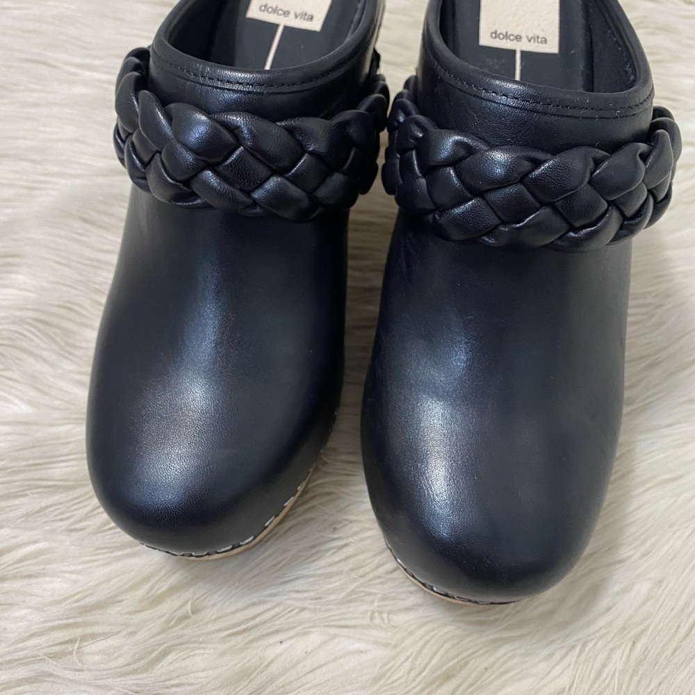 Dolce Vita Black and Tan Mules - Picture 4 of 10
